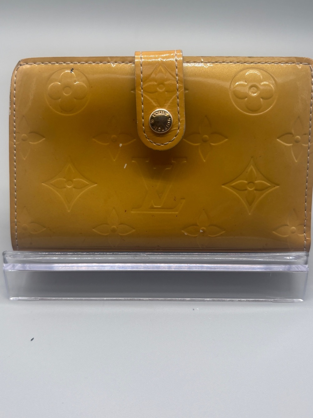 Louis Vuitton Vernis Viennois Kiss Lock Wallet Beige Yellow with COA